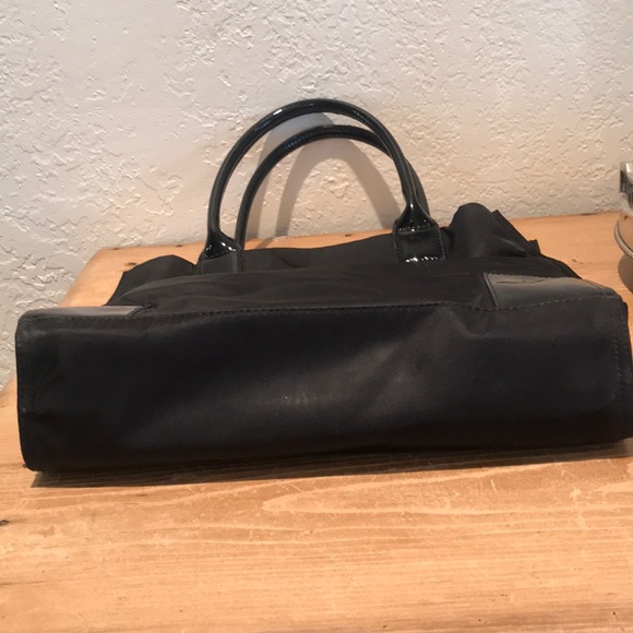 SOLD 🎉 Tory Burch Ella Mini Nylon Tote - Picture 5 of 8